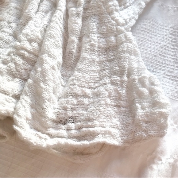 Free PEOPLE IVORY WHITE OFF THE SHOULDERS FRILLS & THRILLS BOHEMIAN TOP - Picture 7 of 7